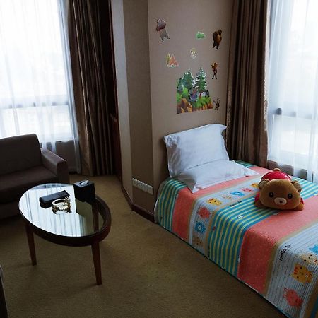 Dalian Furong International Hotel Exterior foto